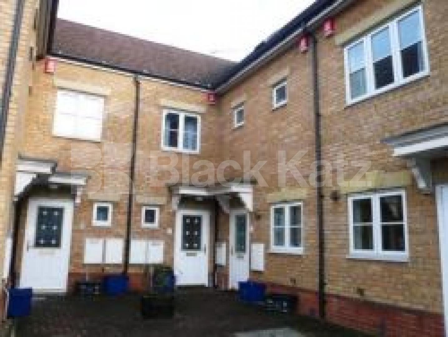 			3 Bedroom, 1 bath, 1 reception Flat			 Primrose Close, FINCHLEY CENTRAL